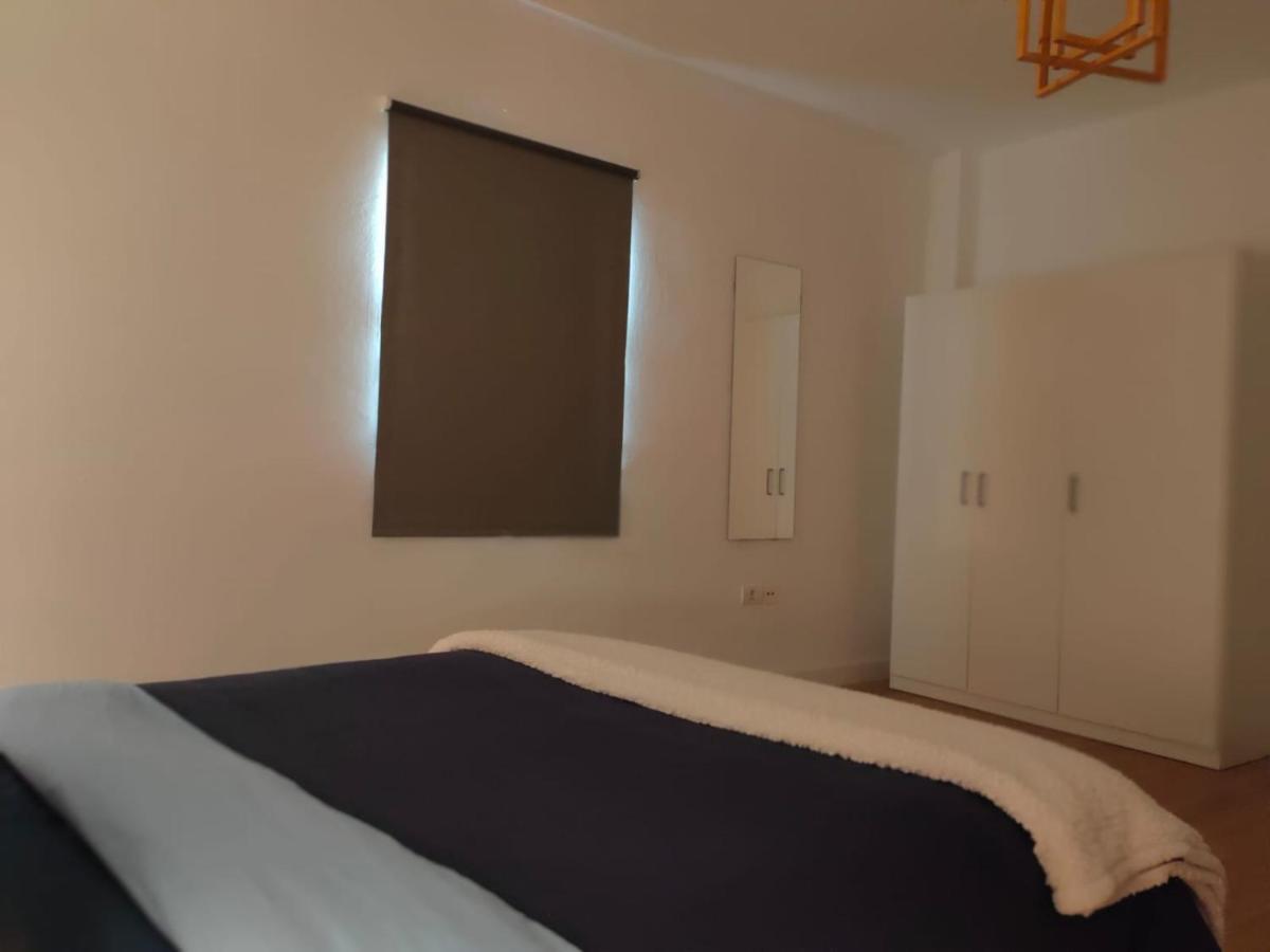 Vergara J فرونتيرا المظهر الخارجي الصورة